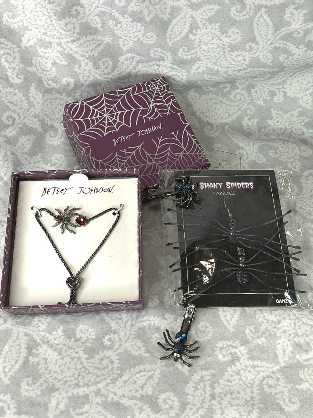 Shiny spider jewelry lot Betsey Johnson bracelet-Shaky spiders earring-hairclips
